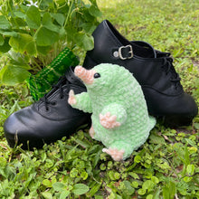 Load image into Gallery viewer, Clover Snoot - Hat Optional