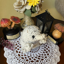 Load image into Gallery viewer, Rye Bread Snoot