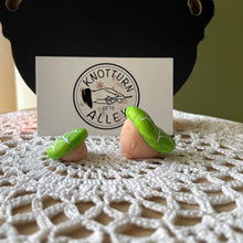 Load image into Gallery viewer, Toxic Web Shroomie