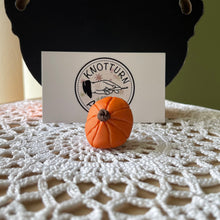 Load image into Gallery viewer, Pumpkin Head Shroomie