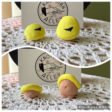 Load image into Gallery viewer, Full Moon Shroomie