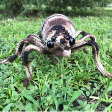 Load image into Gallery viewer, Gogara the Spider - Fully Posable Giant Spider
