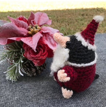 Load image into Gallery viewer, Santa Snoot
