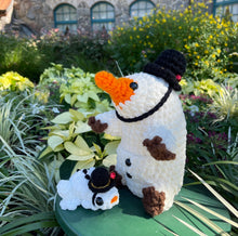 Load image into Gallery viewer, Frosty the Snow SuperSnoot - Giant Snoot
