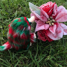 Load image into Gallery viewer, Mistletoe Snoot