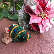 Load image into Gallery viewer, Christmas Tree Frog - Arrives after Christmas