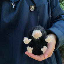 Load image into Gallery viewer, "Bea" Snoot