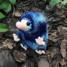 Load image into Gallery viewer, Wise Snoot